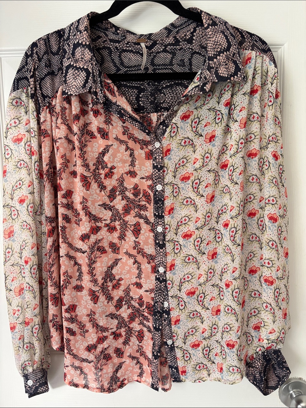 FREE PEOPLE OVERSIZED Mixed Floral Patchwork Button-Up Blouse - Pink/Cream